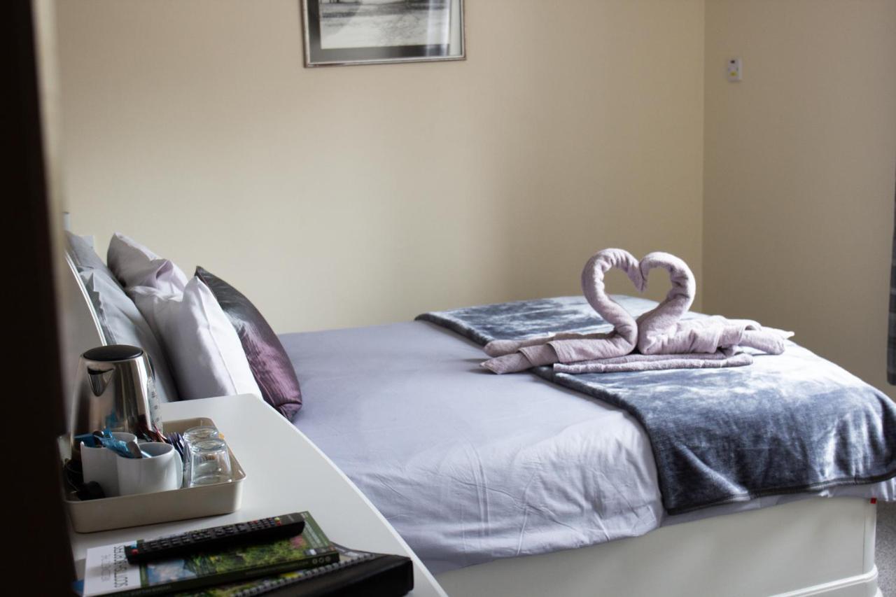 Horse And Hound Country Inn Bonchester Bridge المظهر الخارجي الصورة