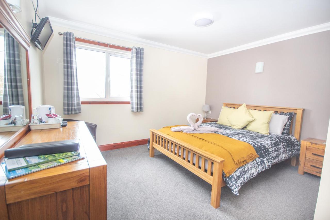 Horse And Hound Country Inn Bonchester Bridge المظهر الخارجي الصورة