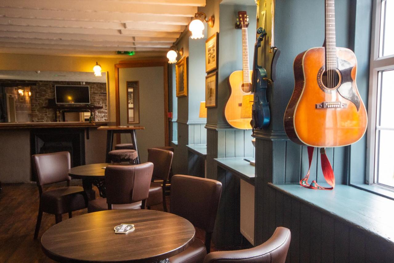 Horse And Hound Country Inn Bonchester Bridge المظهر الخارجي الصورة