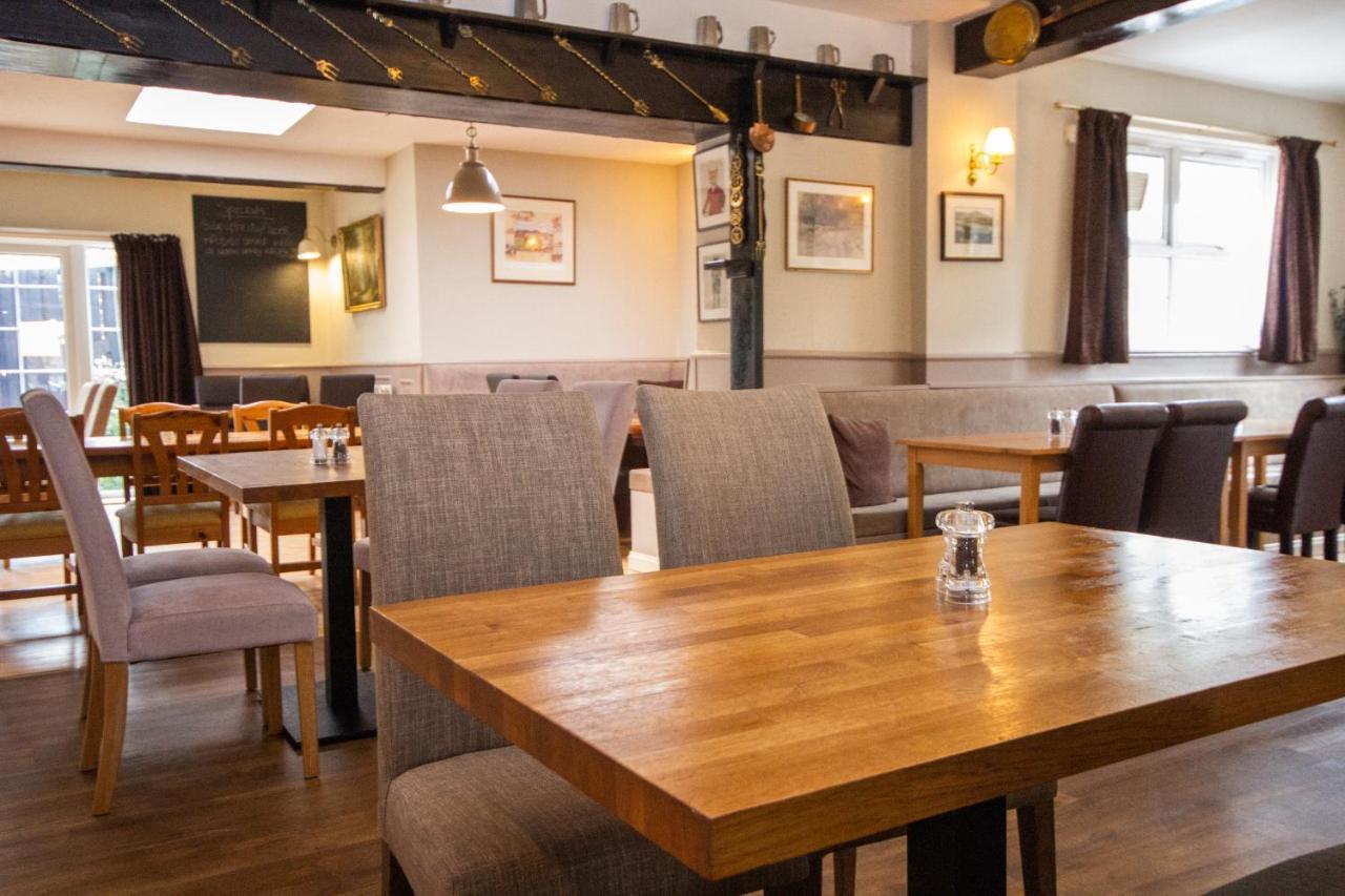 Horse And Hound Country Inn Bonchester Bridge المظهر الخارجي الصورة