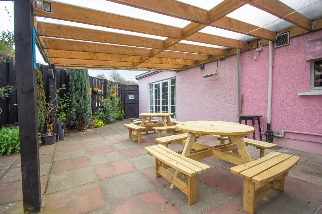 Horse And Hound Country Inn Bonchester Bridge المظهر الخارجي الصورة